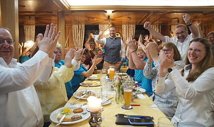 Im Gasthaus Krapp herrschte Jubelstimmung bei den CWG-Anh&auml;ngern und ihrem B&uuml;rgermeisterkandidaten Michael Dippold.