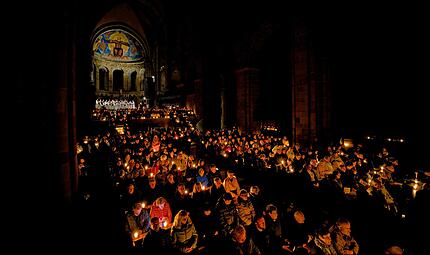 Gottesdienst Osternacht mit Erzbischof G&ouml;ssl 2026Bewegende Osternacht im Bamberger Dom mit Erzbischof G&ouml;ssl