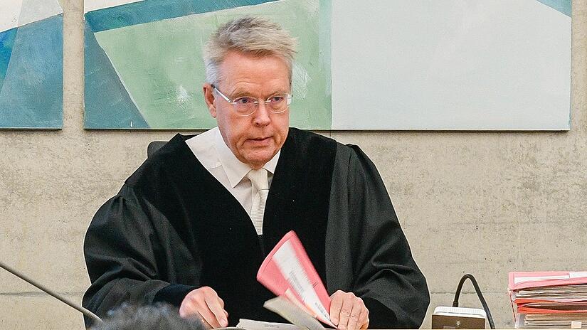 Schwierige Verhandlungstage für Michael Schaller: Im großen Drogenprozess am Landgericht Würzburg hat der Vorsitzende Richter mit wirren Aussagen und "Erinnerungslücken" von Zeugen zu tun.