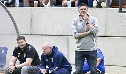 Achim Engel gr&uuml;belt: Sein TSV M&ouml;nchr&ouml;den war gegen die DJK Bamberg nicht so schlecht, wie es das Ergebnis von 1:4 vermuten l&auml;sst.
