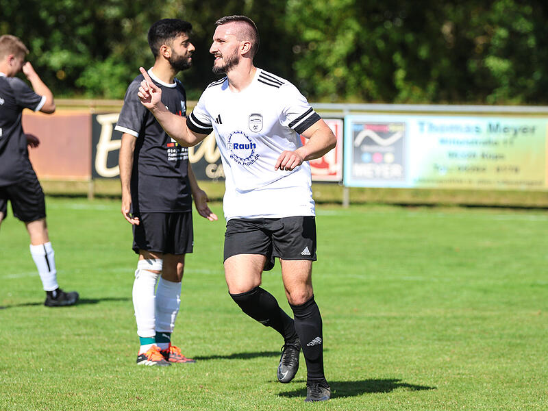 Haigs Philipp Stahlmann machte von der 15. bis zur 39. Spielminute einen astreinen Hattrick.