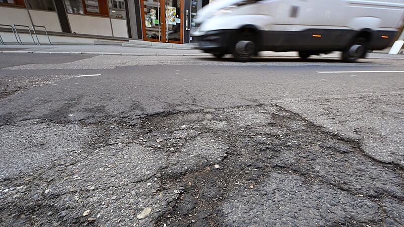 Stra&szlig;ensch&auml;den