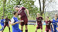 Wie schon am Sonntag gegen Einberg (rote Trikots) verlor der SV Ketschendorf am Donnerstag in Oberlauter mit 0:1.