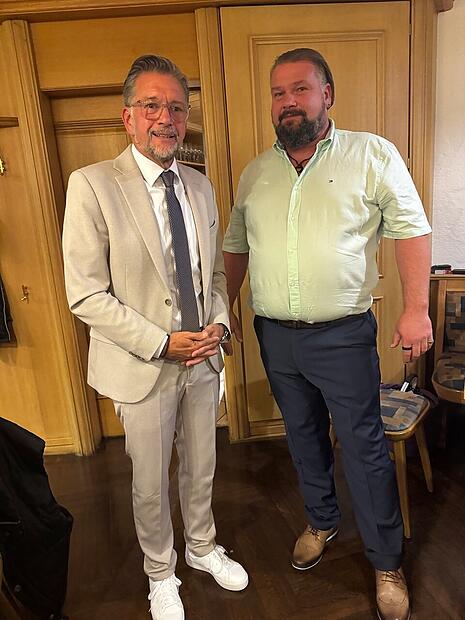 Karsten Fischkal (l.) ermutigte Stefan Groß zur Kandidatur.