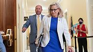 Abgeordnete Liz Cheney, stellvertretende Vorsitzende des Sonderausschusses des Repräsentantenhauses zur Untersuchung des Angriffs auf das US-Kapitol am 6. Januar, kommt zu einer Anhörung im Kapitol.