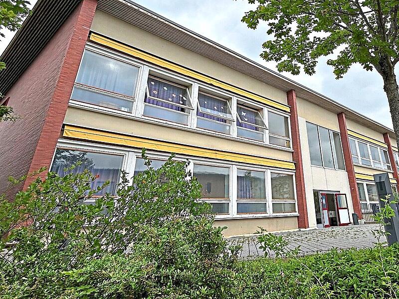 Staatliche Realschule Coburg I 2001 war damit begonnen worden, die Generalsanierung der Staatlichen Realschule Coburg I zu planen. 25 Jahre später soll jetzt auch endlich der Gebäudeteil „A“ drankommen.