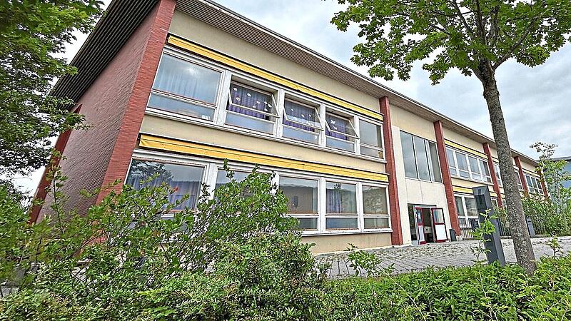 Staatliche Realschule Coburg I 2001 war damit begonnen worden, die Generalsanierung der Staatlichen Realschule Coburg I zu planen. 25 Jahre später soll jetzt auch endlich der Gebäudeteil „A“ drankommen.