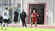 Meeders Trainer Mario Lochmann muss zum Kerwa-Heimspiel auf den rotgesperrten Lukas Scheler verzichten. Meeders Trainer Mario Lochmann muss zum Kerwa-Heimspiel auf den rotgesperrten Lukas Scheler verzichten.