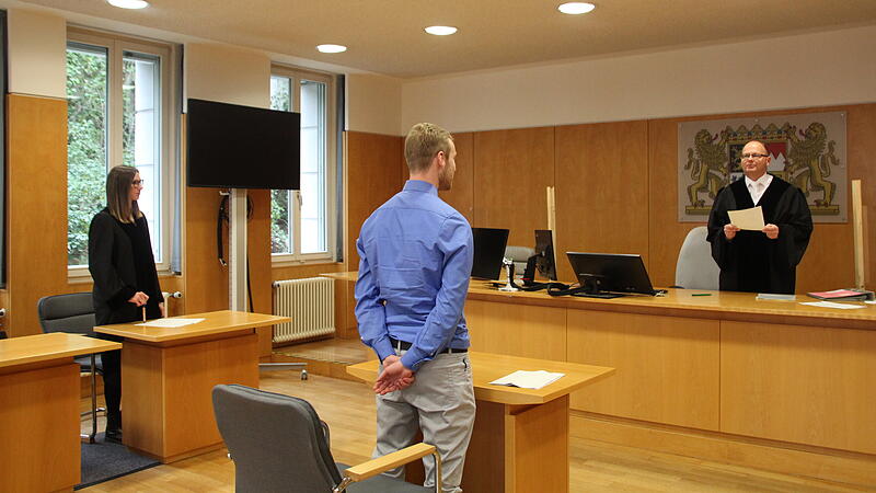 Richter Friedrich WeitnerFamiliendrama in Weisendorf: Bilder zeigen die Ermittler vor Ort "Im Namen des Volkes ergeht folgendes Urteil". Mit diesem wohlbekannten Satz leitet Amtsrichter Friedrich Weiter jede Woche mehrere Prozessenden ein.