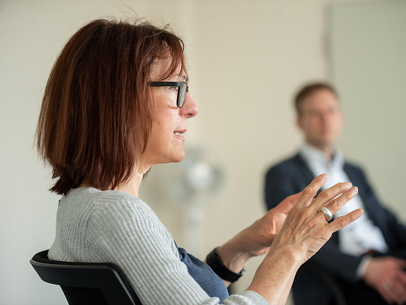 Britta Söpper, die leitende Psychologin der Klinik im Gespräch. Britta Söpper, die leitende Psychologin der Klinik im Gespräch.
