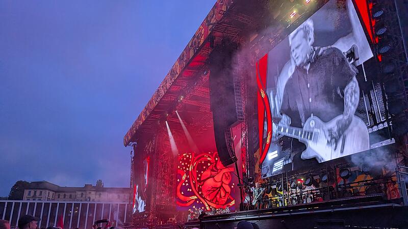 Die Toten Hosen live in Bayreuth 2026Die Toten Hosen live 2026 in Bayreuth auf dem Volksfestplatz