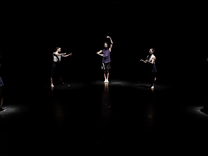 Das Kammerballett "First Steps" feierte erfolgreiche Premiere im Theater in der Reithalle in Coburg.Kammerballett "First Steps" in Coburg Das Kammerballett "First Steps" feierte erfolgreiche Premiere im Theater in der Reithalle in Coburg.