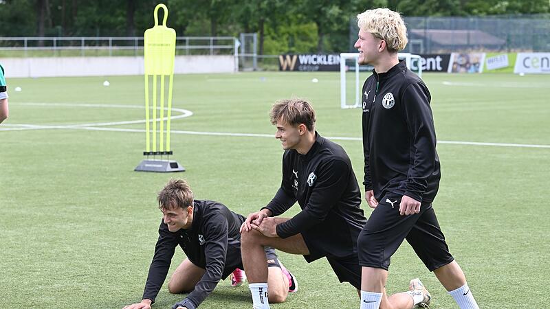 Trainingsauftakt TSV NeudrossenfeldDer TSV Neudrossenfeld hat mit der Vorbereitung auf die Bayernliga-Saison 2026/27 begonnen. Der TSV Neudrossenfeld hat mit der Vorbereitung auf die Bayernliga-Saison 2026/27 begonnen.