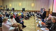 OB Andreas Starke übt Kritik: Bamberger Bürgerversammlung im Stadtteil Gaustadt