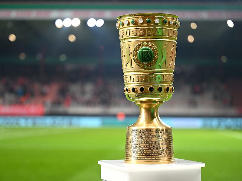 Trophäe im DFB-Pokal Trophäe im DFB-Pokal