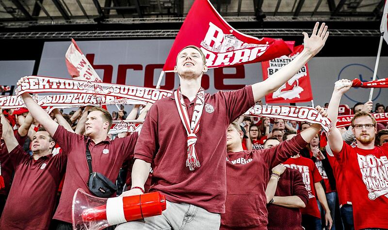 Lukas WinklerBamberg gegen Alba: Die schönsten Fanbilder aller Zeiten Lukas Winkler