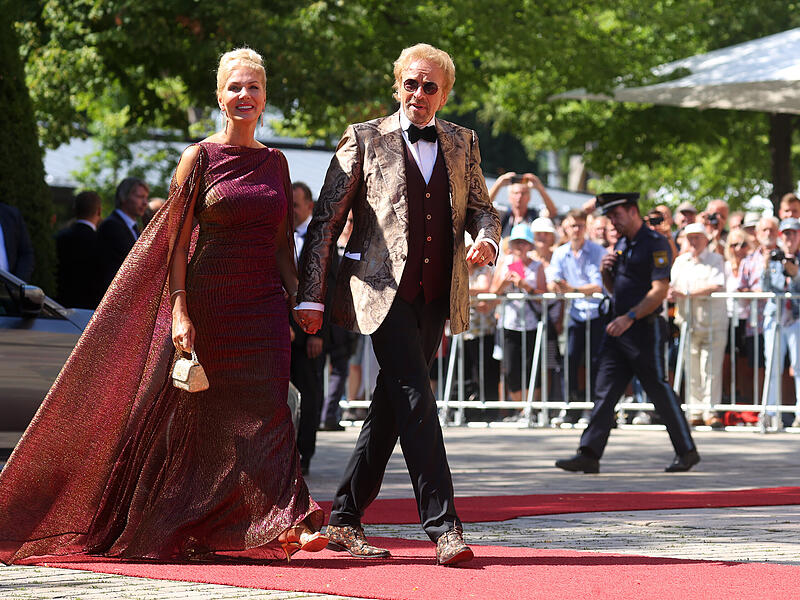 Thomas Gottschalk mit Freundin Karina Mroß bei den Bayreuther Festspielen