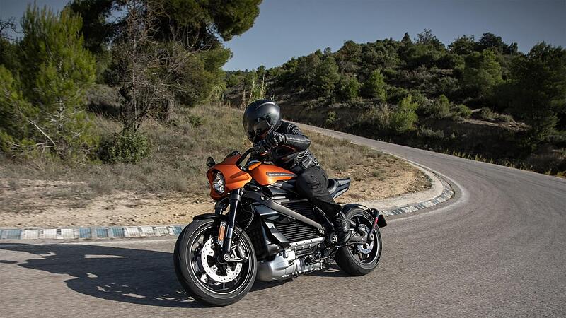 Bei passendem Wetter zieht’s die Biker auf die Straße.