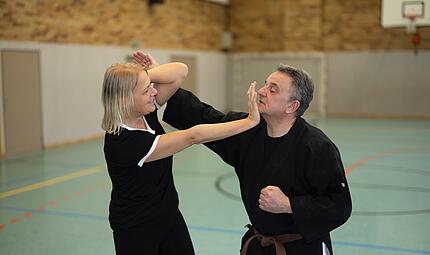 Kurs zum Weltfrauentag: Selbstverteidigung in Coburg Neuses