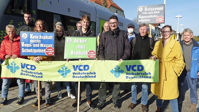 Am Bahnhof Ebermannstadt: Ein breites B&uuml;ndnis unterst&uuml;tzt die Petition zur Attraktivit&auml;tssteigerung und dem Ausbau der Wiesenttalbahn.
