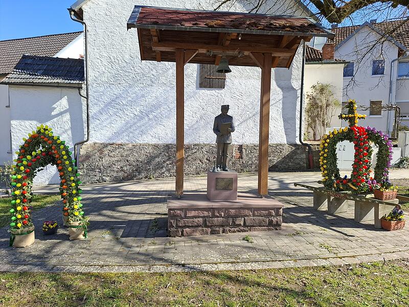 Osterkrone Aura an der Saale