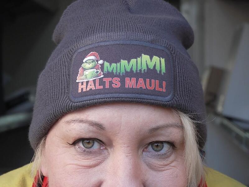 Unterwegs mit einem Paketboten im Weihnachtsstress