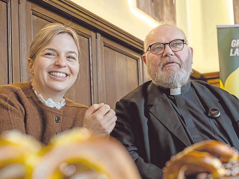 Zum Auftakt der Winterklausur der Landtagsgr&uuml;nen freute sich Fraktionschefin Katharina Schulze &uuml;ber den Besuch von Kardinal Reinhard Marx.