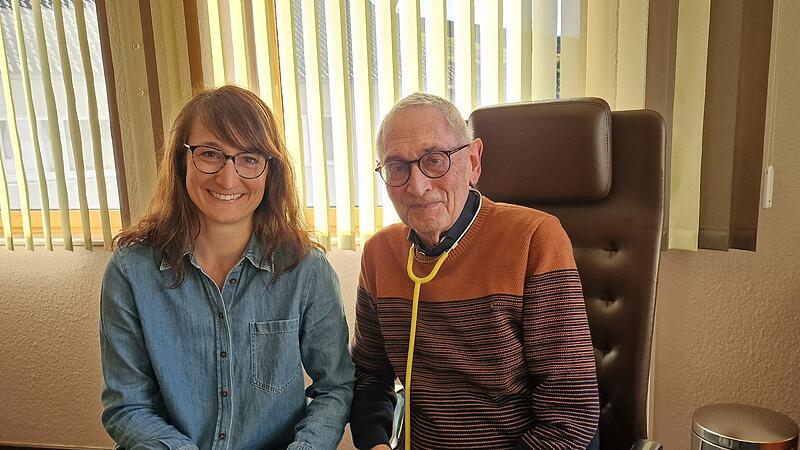 Dr. Wolfgang Dachrodt ist seit 1978 Hausarzt in Burkardroth. Zum 1. April übergibt er seine Praxis an seine Nachfolgerin Dr. Katrin Holzheimer.