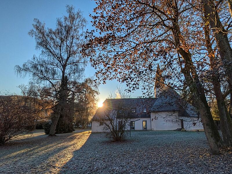Ein Foto aus dem morgendlichen Georgi Park in Bad Br&uuml;ckenau.