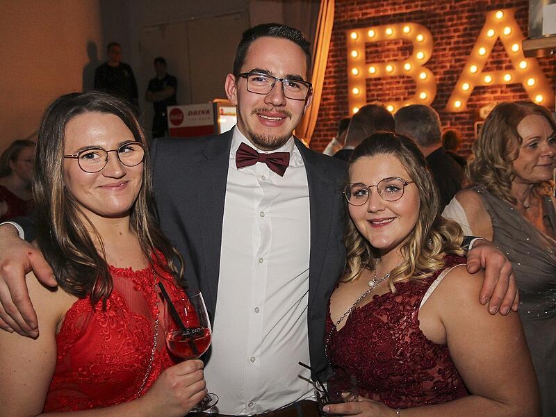 Beim Bauernball in der Kulmbacher Stadthalle tanzten und feierten die Gäste bis tief in die Nacht.2023 Kulmbacher Bauernball