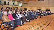 Die Festveranstaltung in der Schulsporthalle G&ouml;&szlig;weinstein war sehr gut besucht.