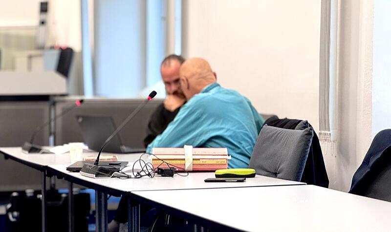 Joseph H. (rechts) sitzt seit zwei Jahren wegen des vermeintlichen Mordes an Katina K. im Gef&auml;ngnis. Nach der Urteilsaufhebung k&ouml;nnte der Bammersdorfer schon zeitnah wieder freikommen.