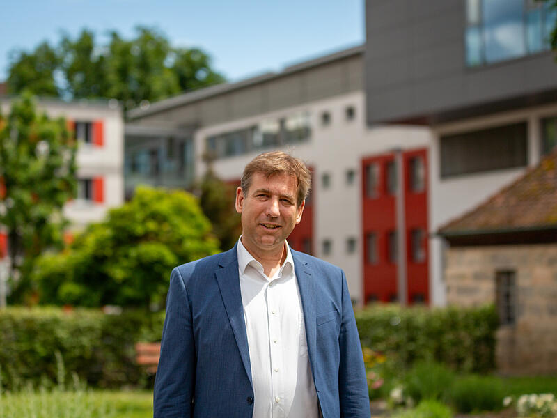 Hermann Ulm Landrat ForchheimForchheim & Fränkische Schweiz Forchheims Landrat Hermann Ulm stellt zu einem möglichen Stadt-Rücktritt klar: „Für alle Mitarbeiter und auch für die medizinische Versorgung unserer gesamten Bevölkerung in Stadt und Landkreis wird sich damit nichts ändern."