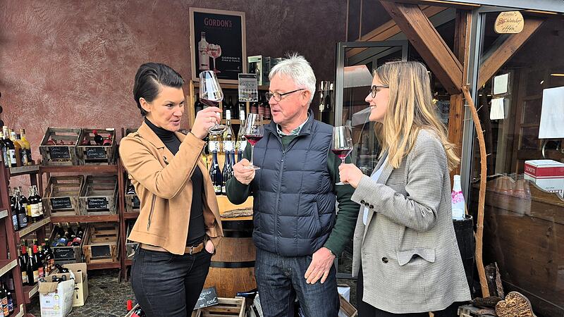 Rund 2000 Weine stehen im Weinhof Brettel zum Verkauf.