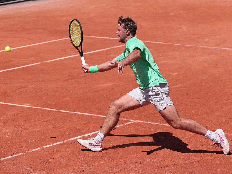 In der Pariser Hitze: Der Coburger Kevin Krawietz ist in der Mixed-Konkurrenz des französischen Grand-Slam-Turniers bereits ausgeschieden. In der Pariser Hitze: Der Coburger Kevin Krawietz ist in der Mixed-Konkurrenz des französischen Grand-Slam-Turniers bereits ausgeschieden.