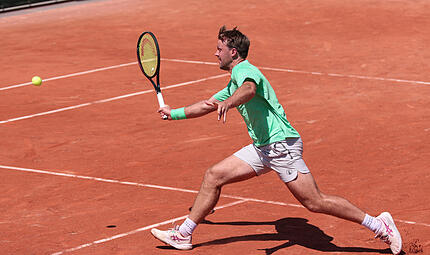 In der Pariser Hitze: Der Coburger Kevin Krawietz ist in der Mixed-Konkurrenz des französischen Grand-Slam-Turniers bereits ausgeschieden. In der Pariser Hitze: Der Coburger Kevin Krawietz ist in der Mixed-Konkurrenz des französischen Grand-Slam-Turniers bereits ausgeschieden.