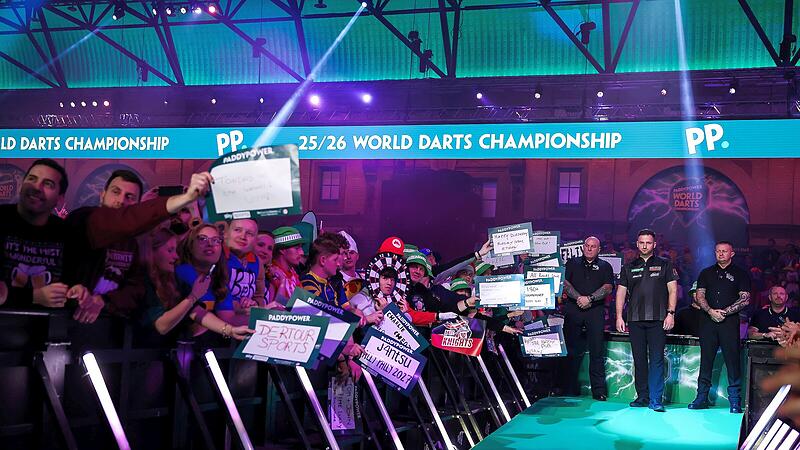 Die Darts-WM startete mit einem deutschen Sieger. Arno Merk wird nicht der einzige erfolgreiche Teilnehmer aus Deutschland sein, glaubt DAZN-Kommentator Adrian Geiler.