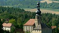 Die Kirchengemeinde muss sich überlegen, wie sie das Kirchenensemble mit Kirche, Kantorat, und vor allem das Pfarrhaus am günstigsten heizen will.