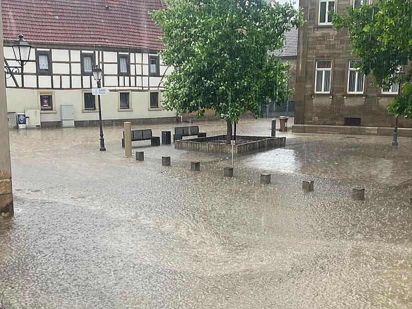 Der Stenayer Platz wurde ebenfalls &uuml;berschwemmt.