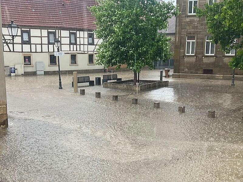 Der Stenayer Platz wurde ebenfalls &uuml;berschwemmt.