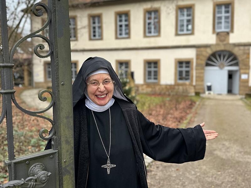 F&uuml;r einige Tage in das Klosterleben eintauchen. Unsere Autorin hat genau das gemacht&nbsp;&ndash; und die Abtei Maria Frieden besucht. Das sind ihre Erfahrungen.