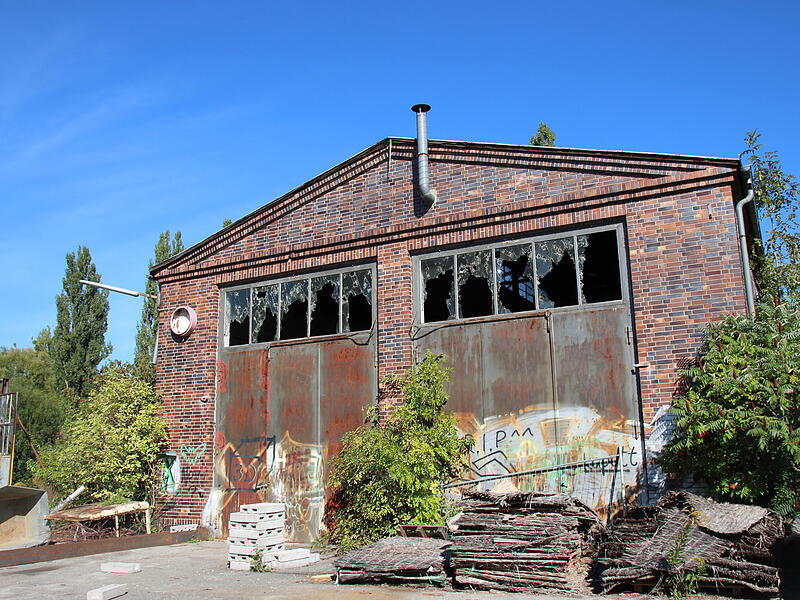 Lost Place - der Alte Lokschuppen in CoburgLost Place - der Alte Lokschuppen in Coburg Lost Place - der Alte Lokschuppen in Coburg