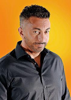 &Ouml;zg&uuml;r Cebe kommt nach Erlangen.