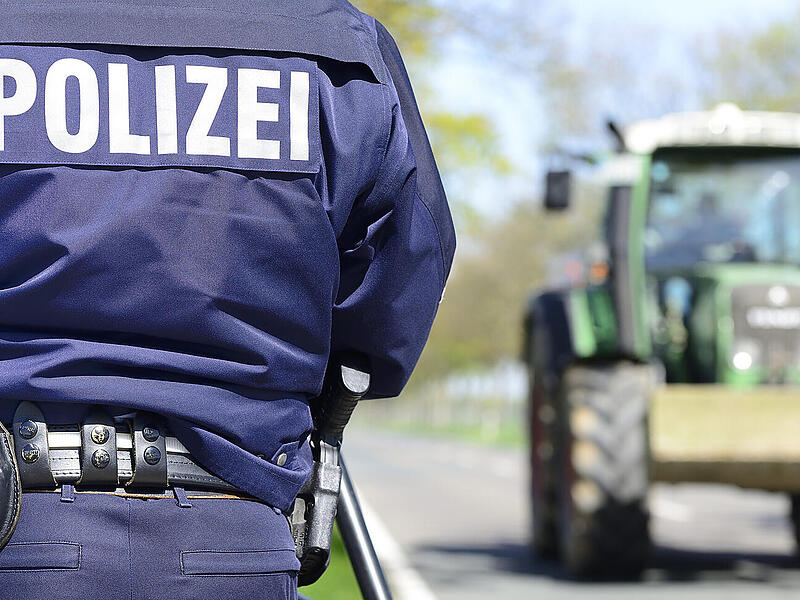 Traktor Polizei Unfall Traktor Polizei Unfall