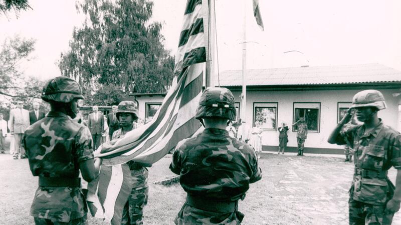 Am 31. Juli 1992 wurde das 117 Hektar große Areal mit einer militärischen Zeremonie endgültig an die Bundesrepublik Deutschland zurückgegeben.