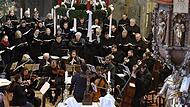 Die dritte Kantate aus dem Weihnachtsoratorium „Herrscher des Himmels, erhöre das Lallen“ von Johann Sebastian Bach führt die Kantorei Haßberge zusammen mit Solisten unter der Leitung von Matthias Göttemann in der Marienkirche auf.