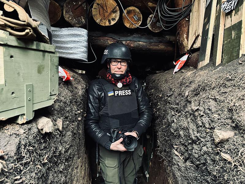 Kriegsfotograf Till Mayer aus Bamberg im Einsatz.