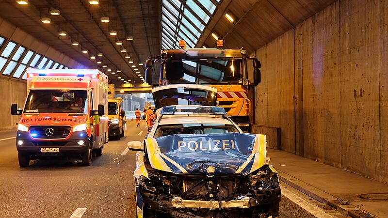 Unfall mit Streifenwagen bei Verfolgungsfahrt auf Autobahn 3