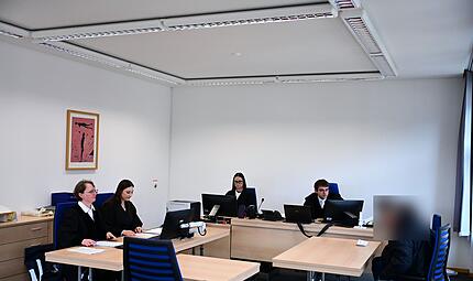 Ein Blick in den kleinen Gerichtssaal im dritten Stock mit Strafrichter Jonathan Maier