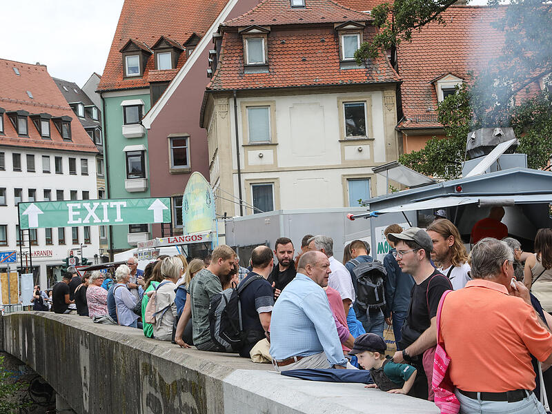 Bamberg; Sandkirchweih Samstag mit Jugend-FischerstechenDer Sandkerwa-Samstag in Bildern